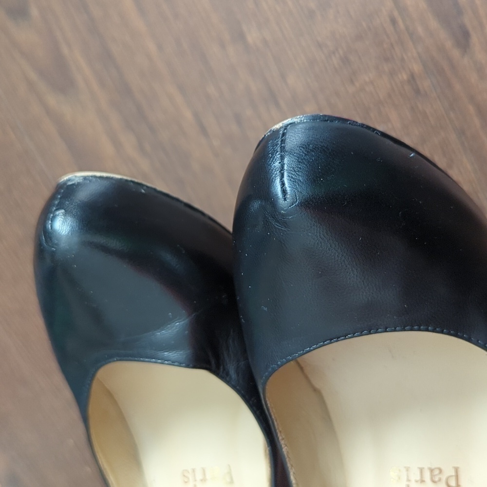 CHRISTIAN Louboutin Leather Pumps - Picture 11 of 16